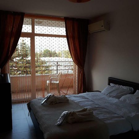 Апартаменты Apartament Grand Kamelia Солнечный берег Экстерьер фото